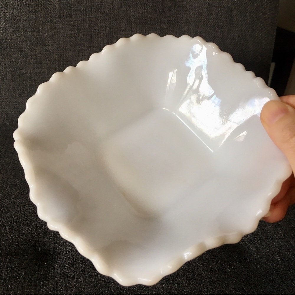 Vintage Milk Glass Rippled Trinket Tray Dish, White